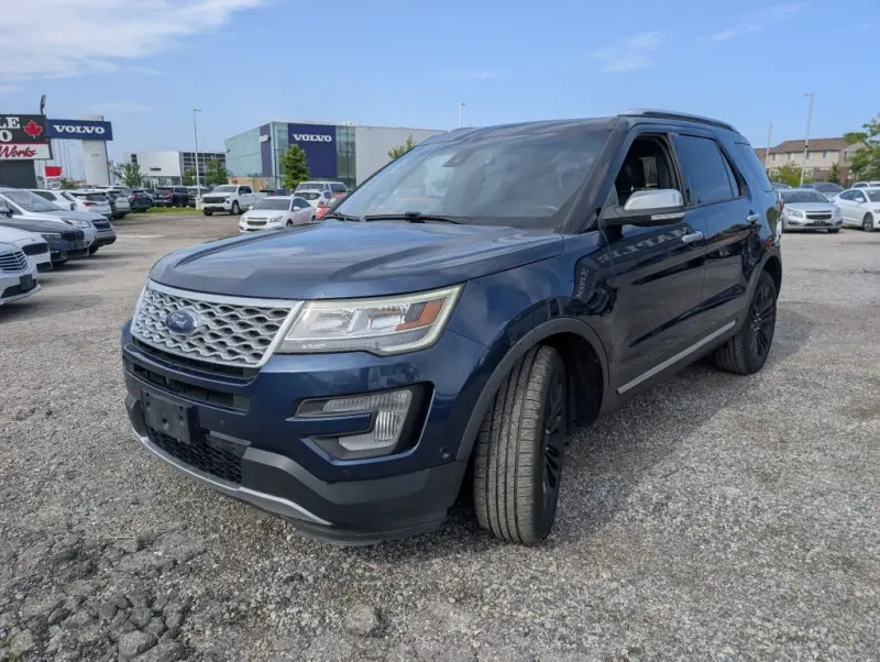 2017 Ford Explorer Platinum AWD photo 2