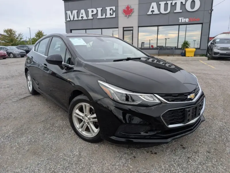 2017 Chevrolet Cruze LT photo 4