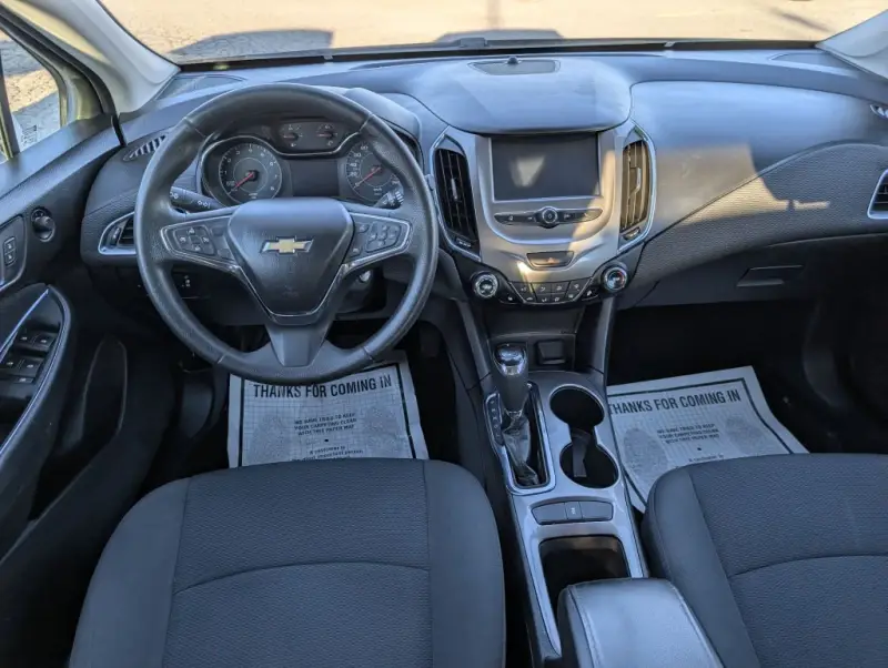2017 Chevrolet Cruze LT photo 22