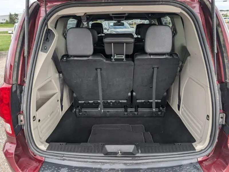2019 Dodge Grand Caravan SXT Premium Plus photo 11