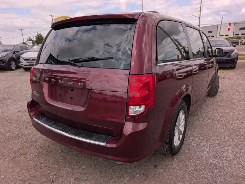 2019 Dodge Grand Caravan SXT Premium Plus photo 6