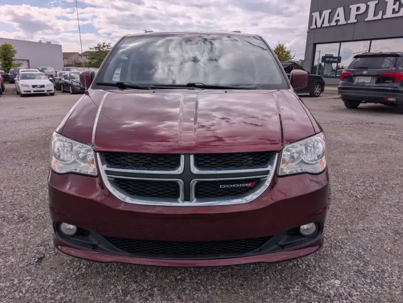 2019 Dodge Grand Caravan SXT Premium Plus photo 3