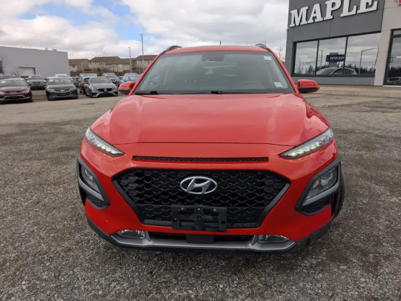 2019 Hyundai Kona Luxury AWD photo 3
