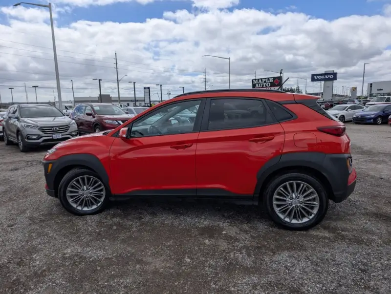 2019 Hyundai Kona Luxury AWD photo 9