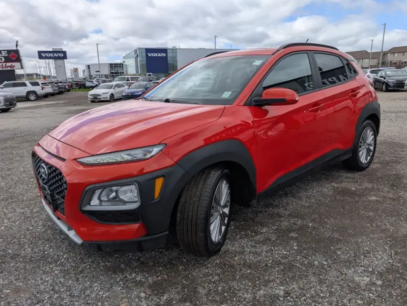 2019 Hyundai Kona Luxury AWD photo 2