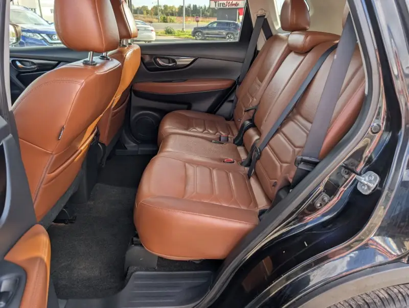 2017 Nissan Rogue SL AWD photo 13