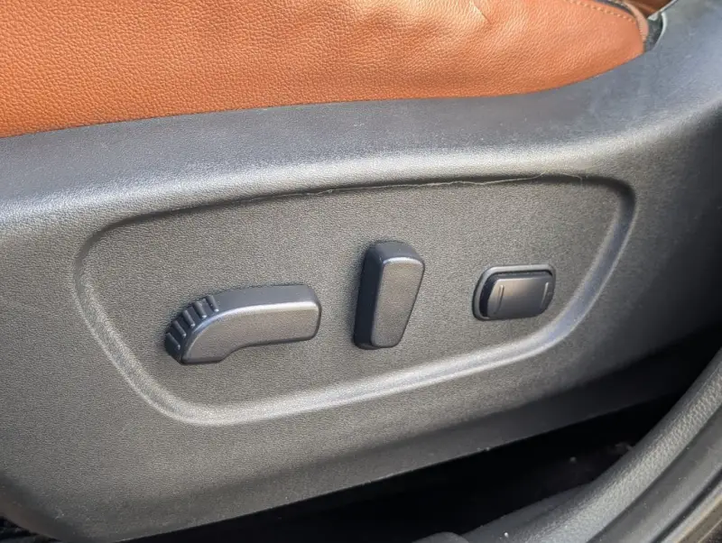 2017 Nissan Rogue SL AWD photo 17