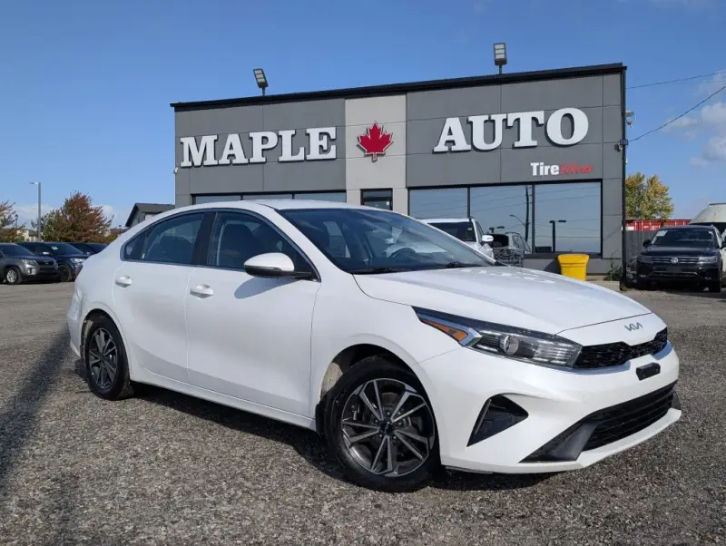 2022 Kia Forte GT-LINE photo 1