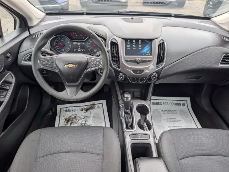 2018 Chevrolet Cruze Hatchback LT photo 13