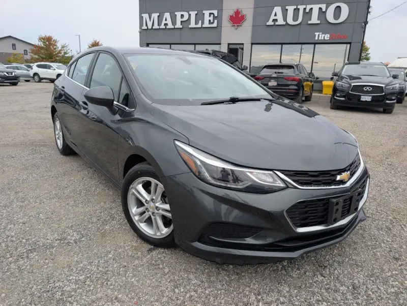 2018 Chevrolet Cruze Hatchback LT photo 4
