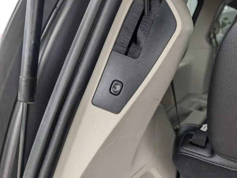 2017 Dodge Grand Caravan SXT Premium Plus photo 12