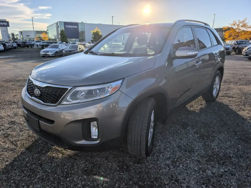 2015 Kia Sorento LX AWD photo 2