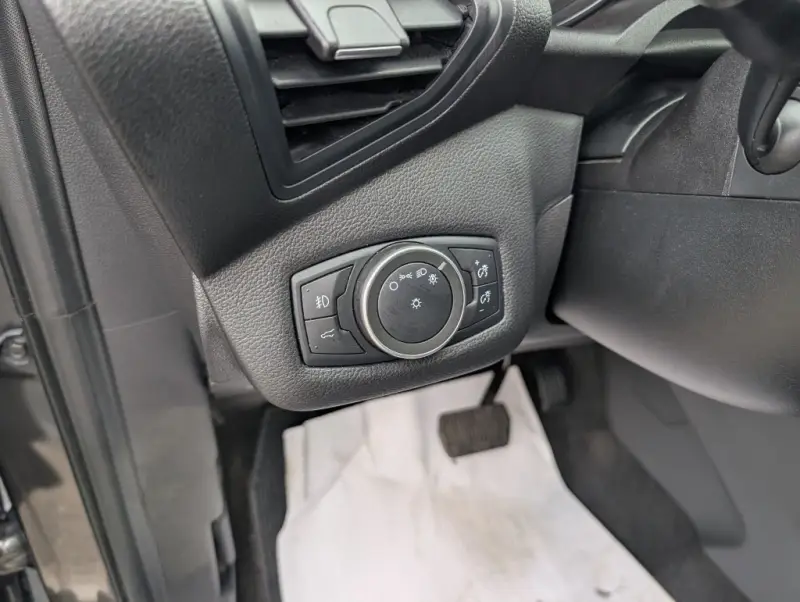 2019 Ford Escape SE 4WD photo 16