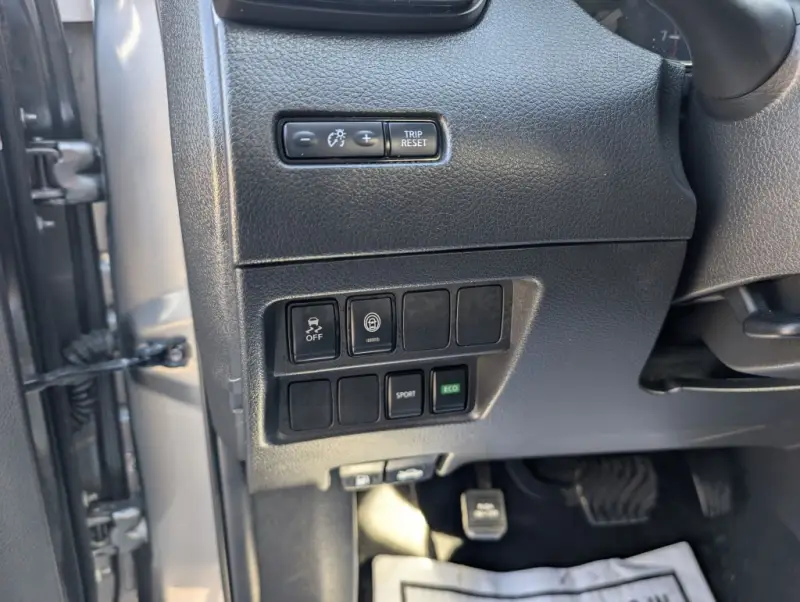 2023 Nissan Qashqai S photo 16