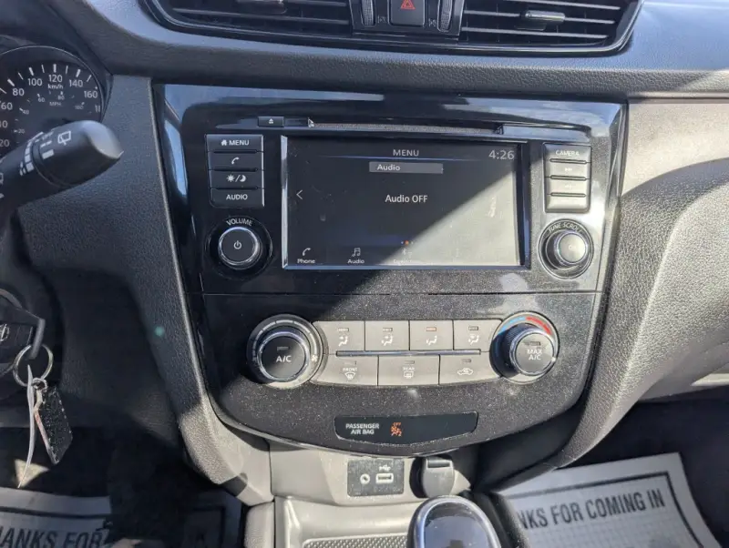 2023 Nissan Qashqai S photo 19